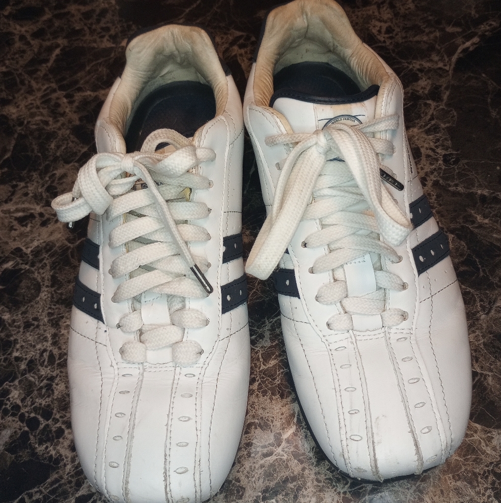 Skechers shoes